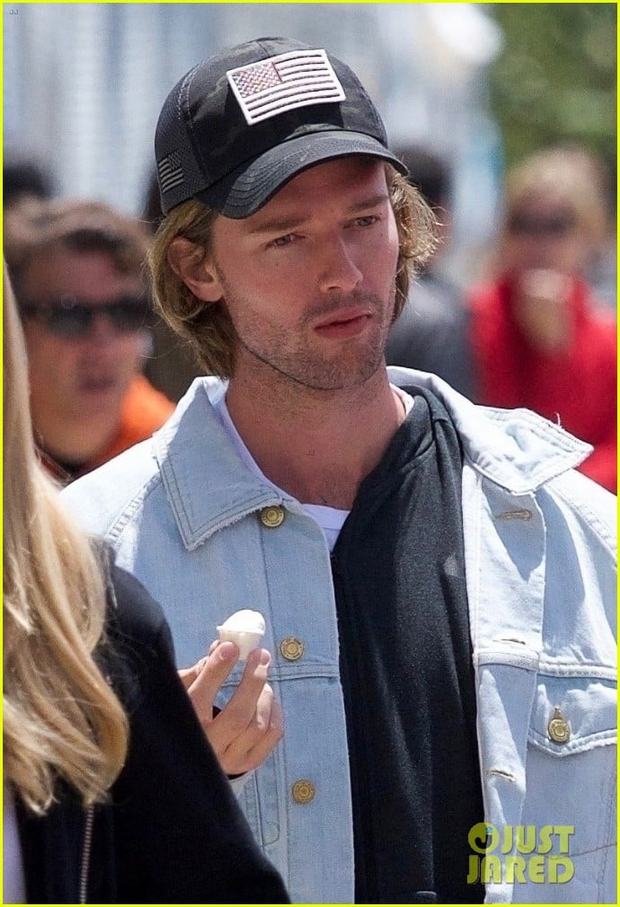 patrick schwarzenegger abby champion errands weekend 01