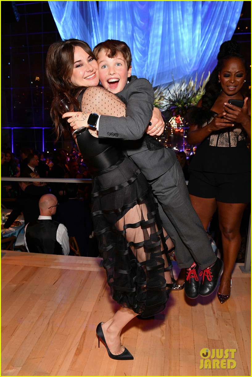 shailene woodley iain armitage dance bll premiere 16