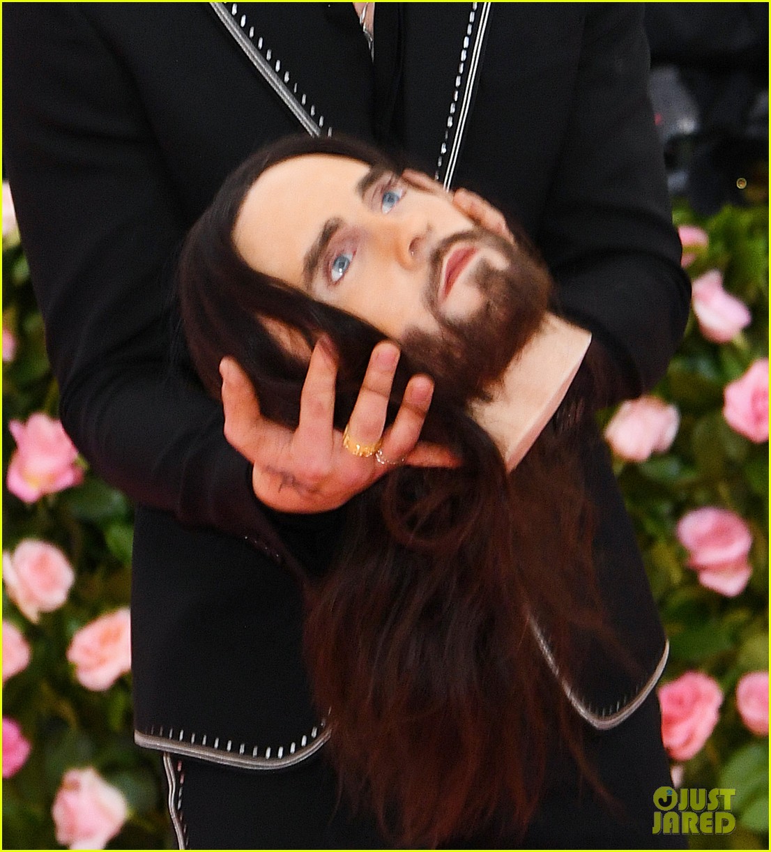 Shawn Mendes Looks So Handsome at Met Gala 2019! Photo 1233390