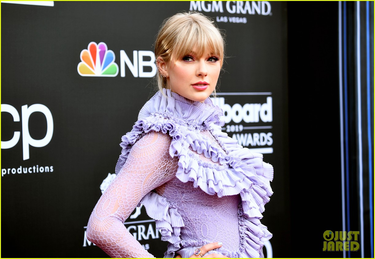 Taylor Swift Wows In Purple Dress At Billboard Music Awards 2019 Photo 1231884 Photo 4322