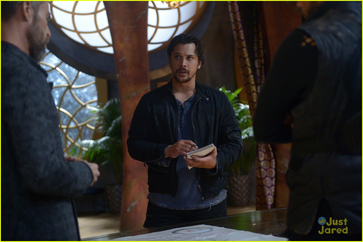 the 100 nevermind stills sneak peek 03