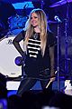 avril lavigne accepts special honor at ardys 2019 17
