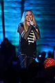 avril lavigne accepts special honor at ardys 2019 18