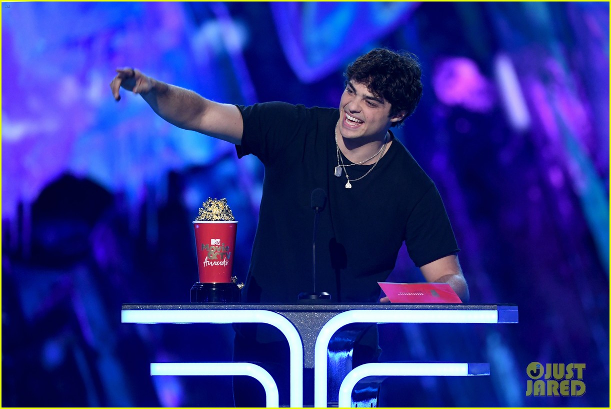 Lana Condor And Noah Centineo Give Inspiring Speeches At Mtv Movie And Tv Awards 2019 Video 