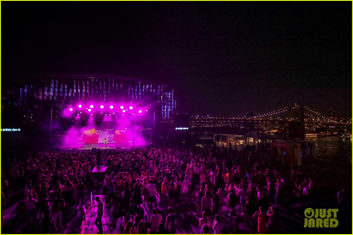 Charli XCX Rocks Neon Green For World Pride Concert Event | Photo ...