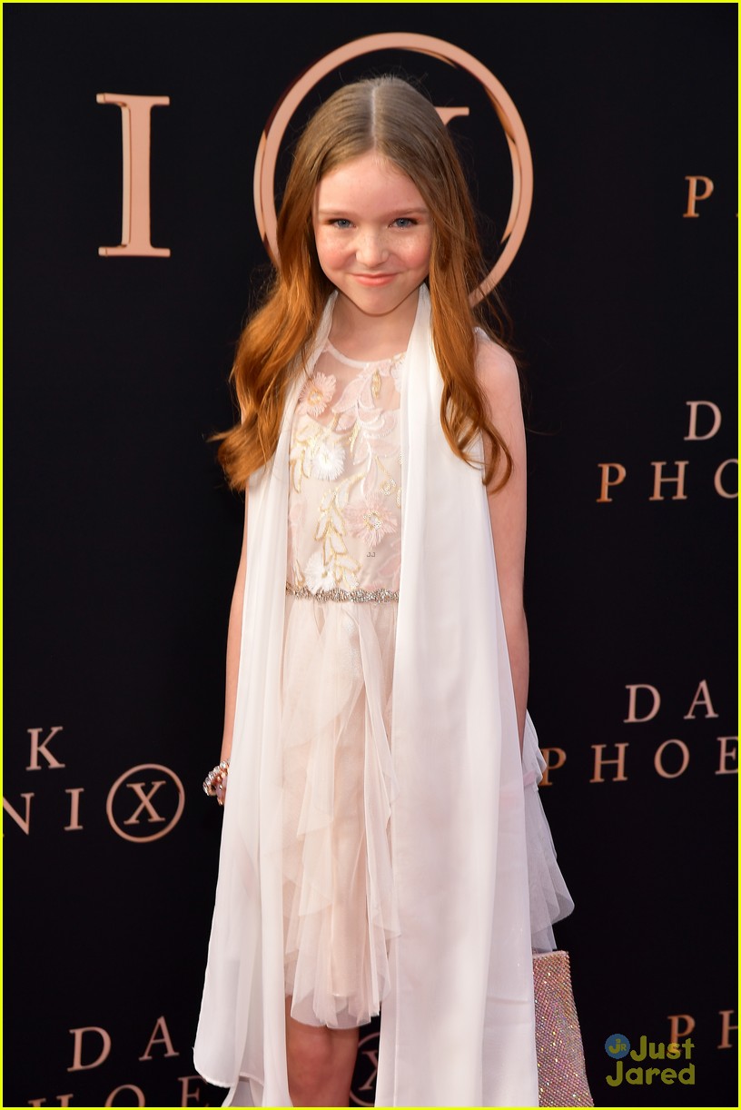 dark phoenix hollywood premiere 06