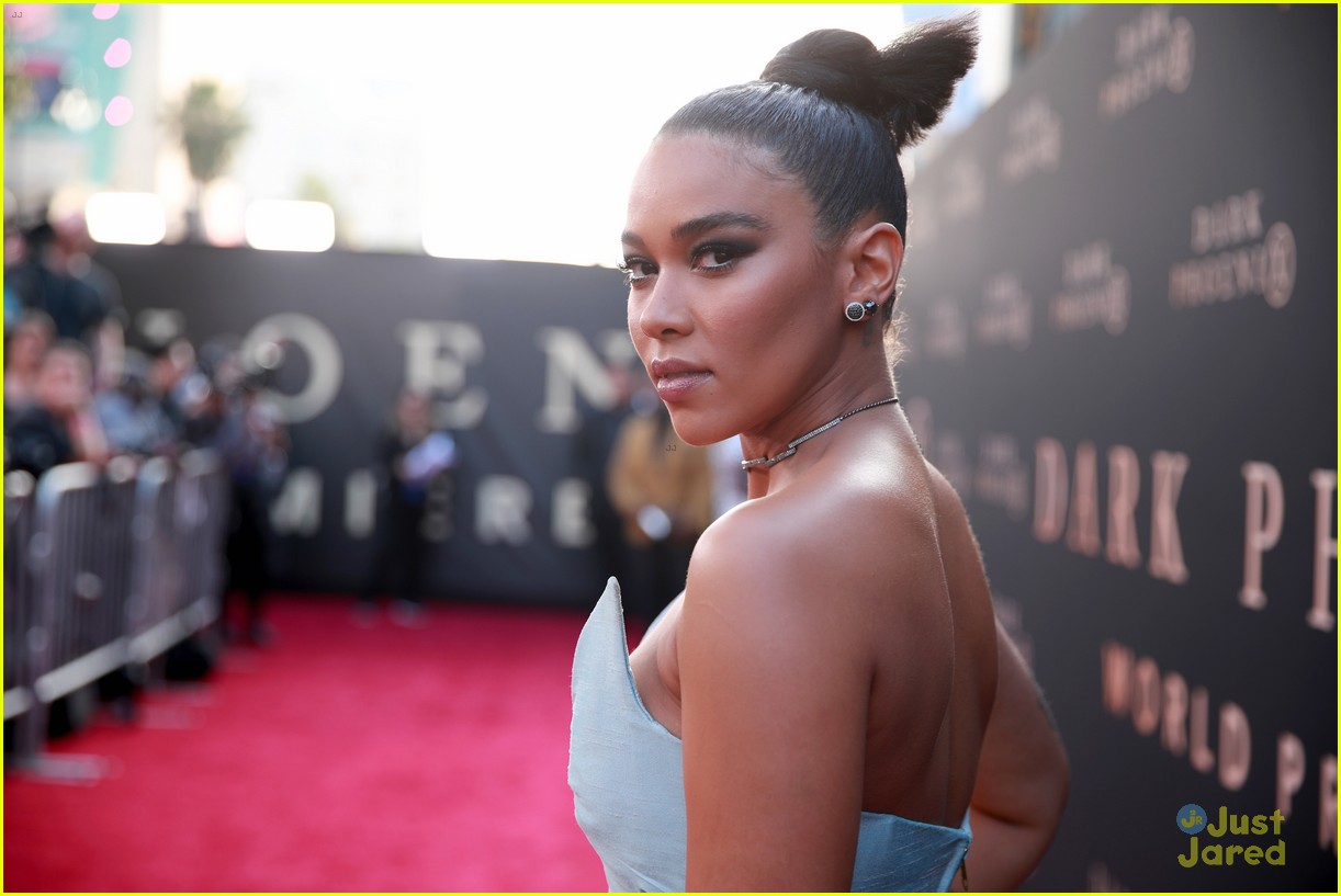 dark phoenix hollywood premiere 14