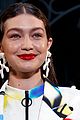 gigi hadid flowers off white show paris 01
