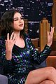 selena gomez jimmy fallon eat hot wings 01