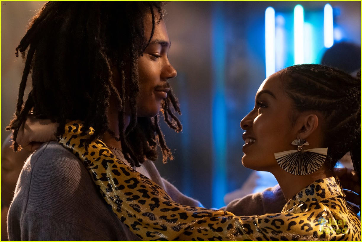 grownish tweakin stills ana aaron dtr 07