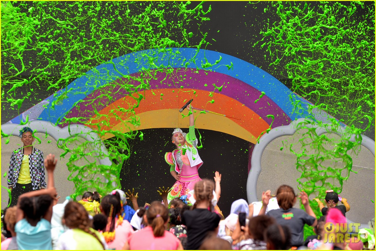 JoJo Siwa Owns the Stage at Nickelodeon Slimefest!: Photo 1241314