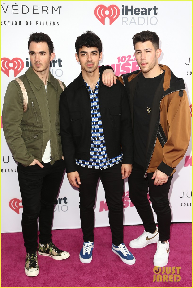 jonas brothers rock out for wango tango 2019 01