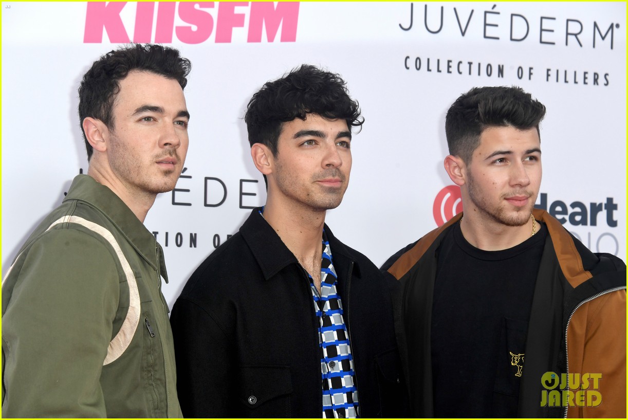 jonas brothers rock out for wango tango 2019 09