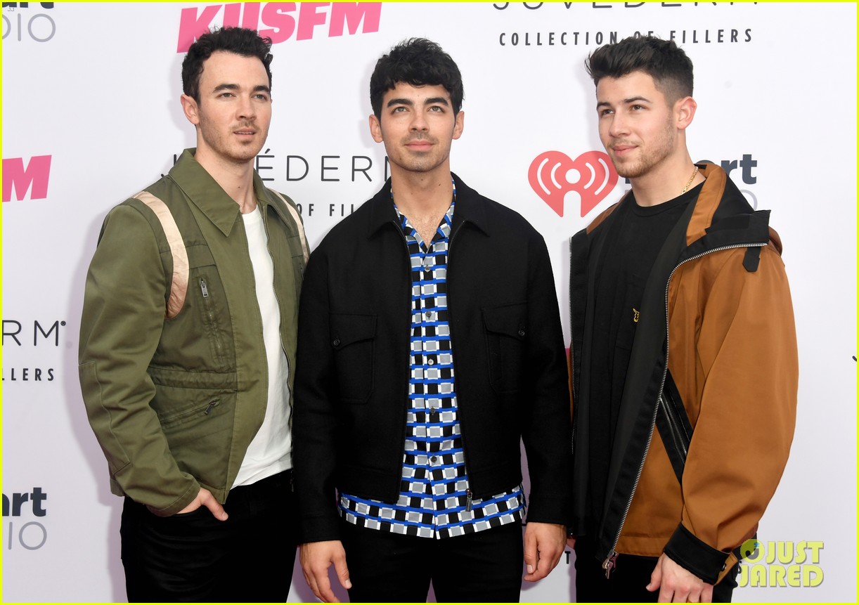 jonas brothers rock out for wango tango 2019 10