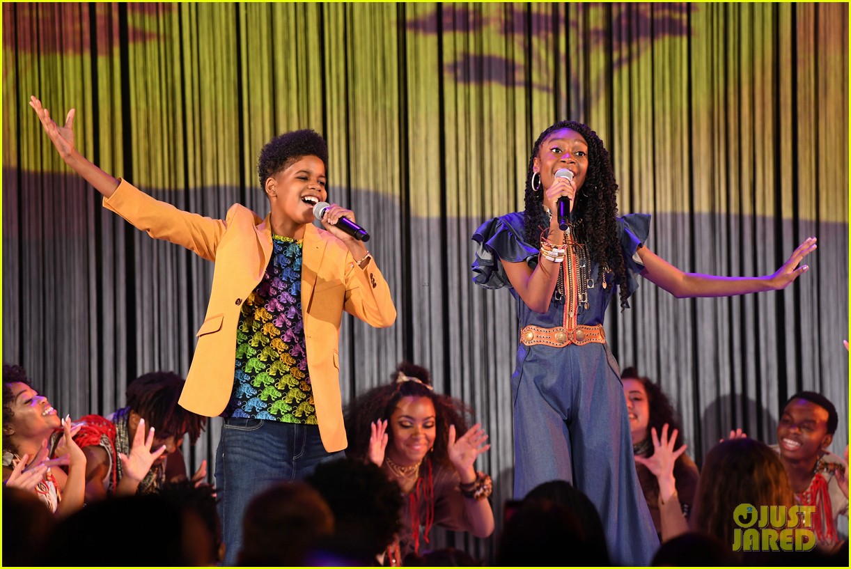 lion kings jd mccrary shahadi wright joseph perform at ardys 2019 17