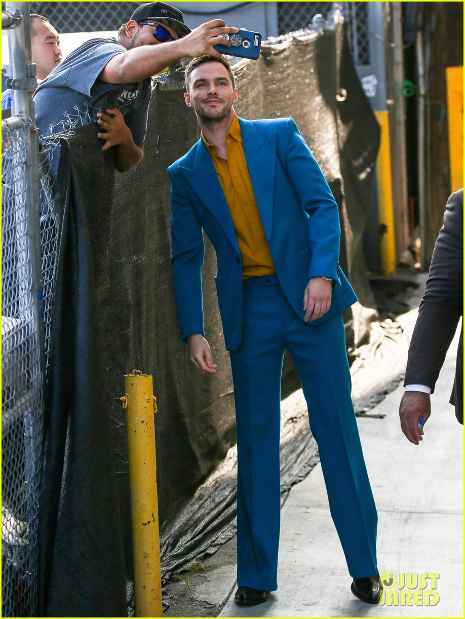 sophie turner dark phoenix cast kimmel appearance 12