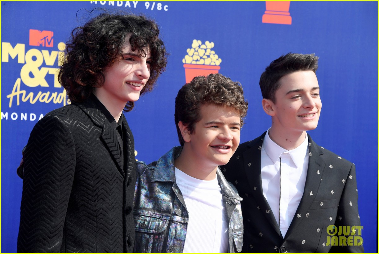 stranger things cast attend mtv movie tv awards 04