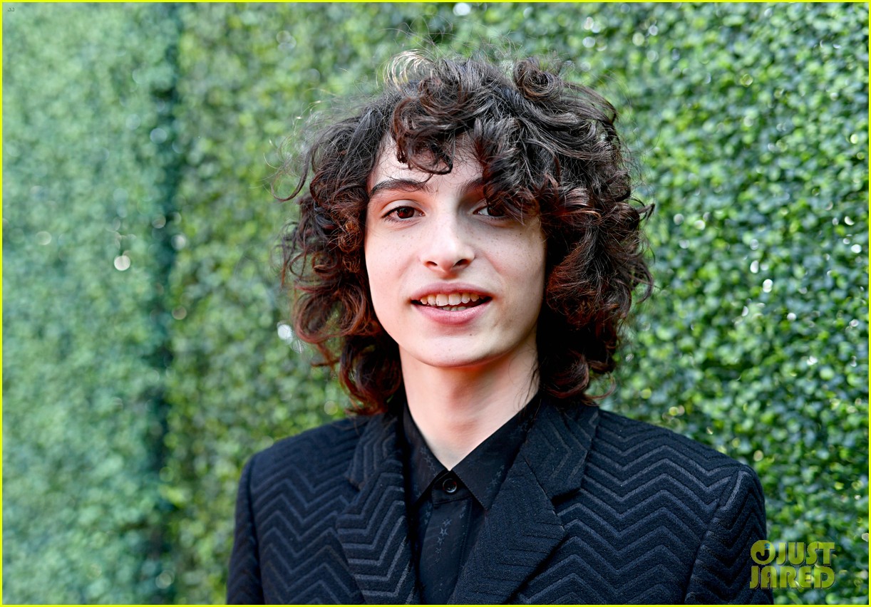stranger things cast attend mtv movie tv awards 13