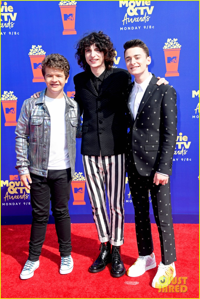 stranger things cast attend mtv movie tv awards 16