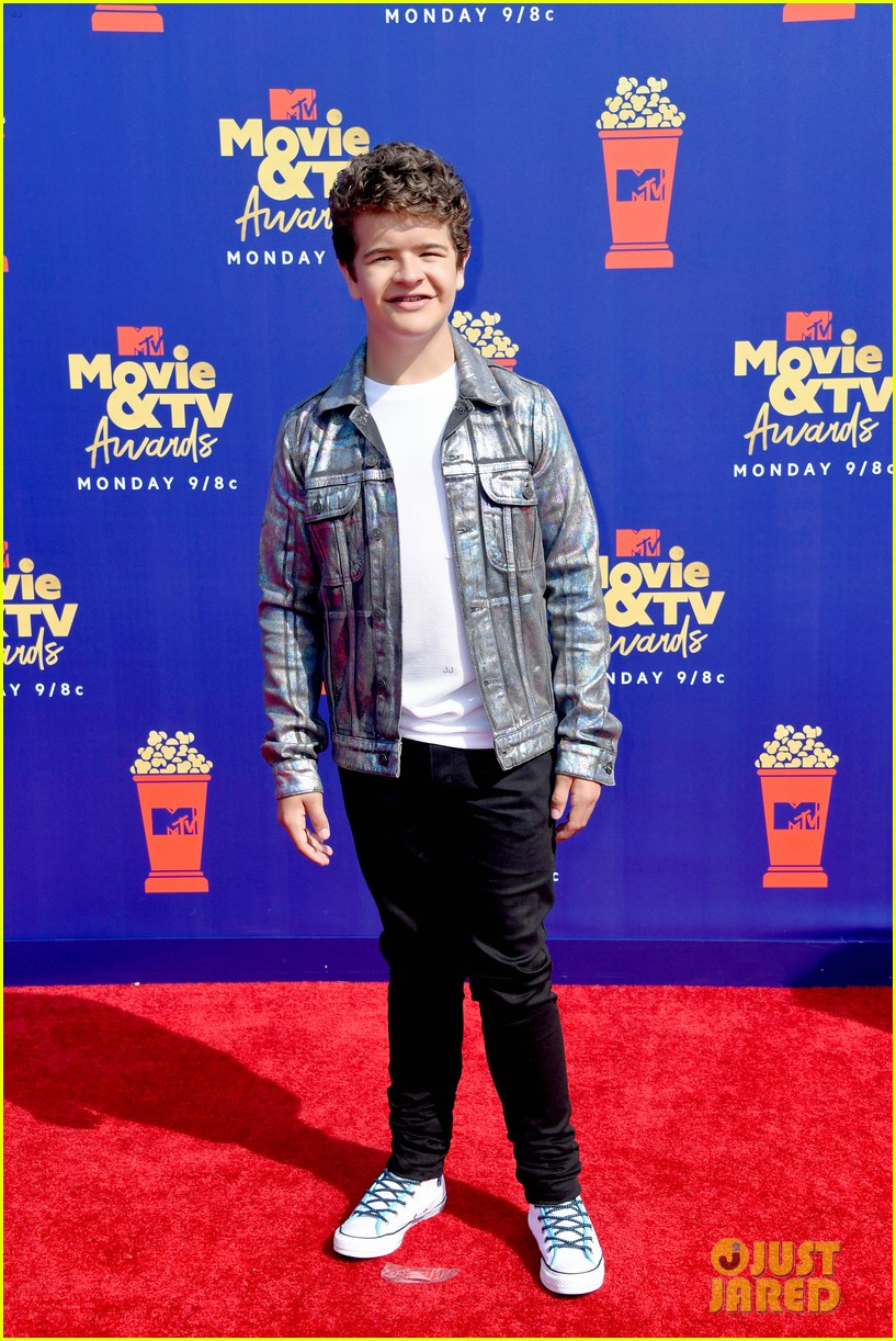 stranger things cast attend mtv movie tv awards 18