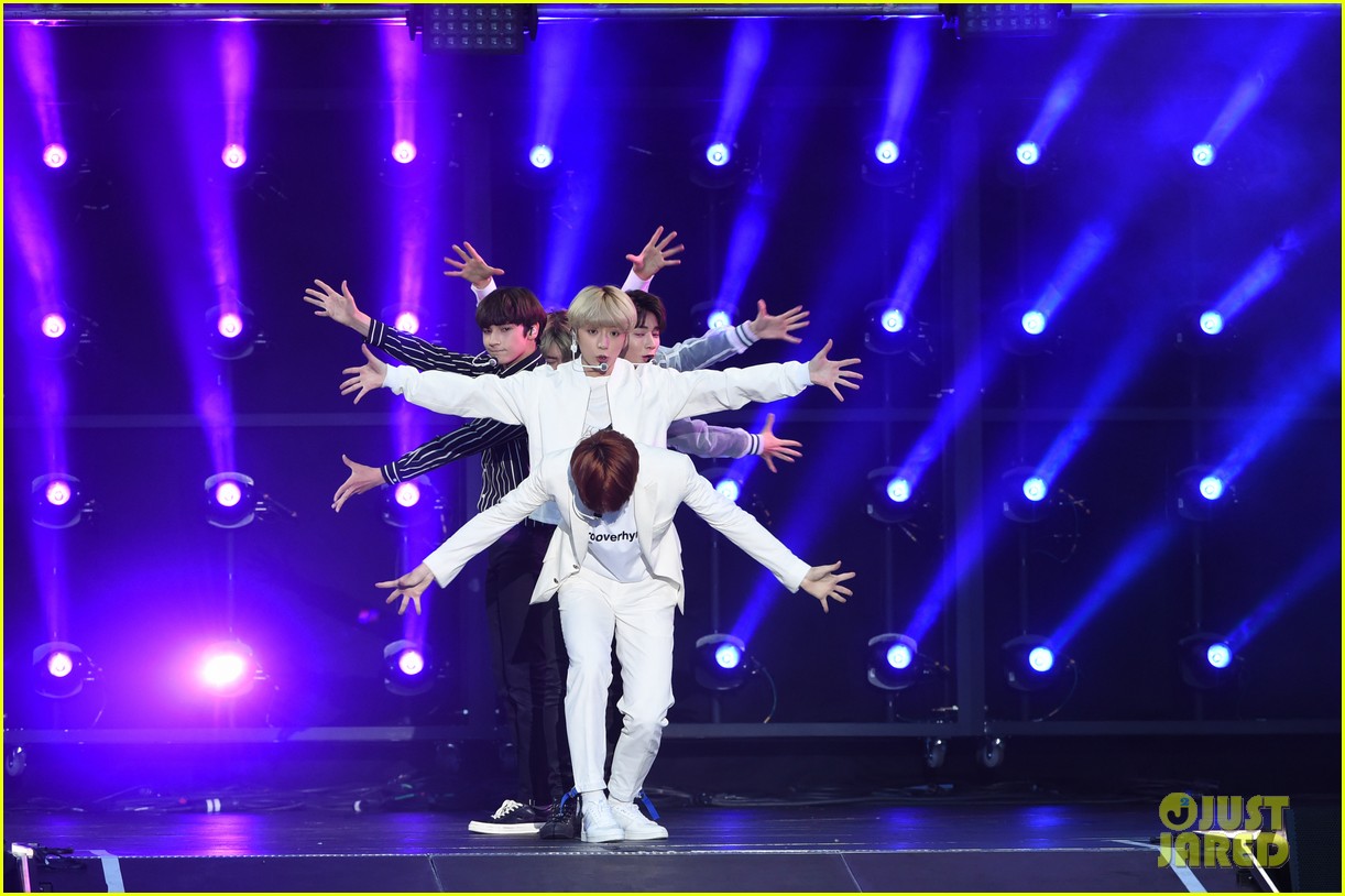 tomorrow x together hit the stage for electrifying performance at wango tango 03
