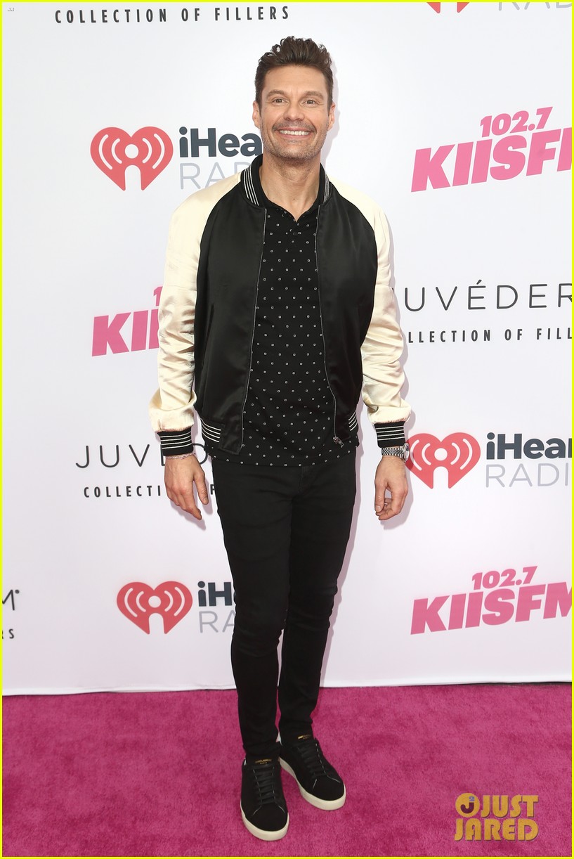 tomorrow x together hit the stage for electrifying performance at wango tango 08