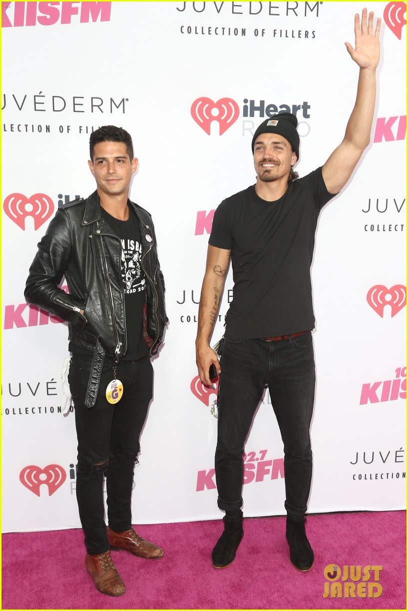 tomorrow x together hit the stage for electrifying performance at wango tango 16