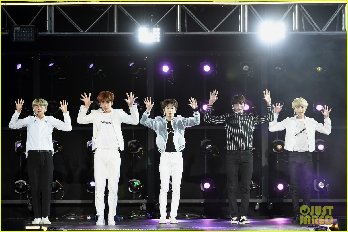 tomorrow x together hit the stage for electrifying performance at wango tango 18