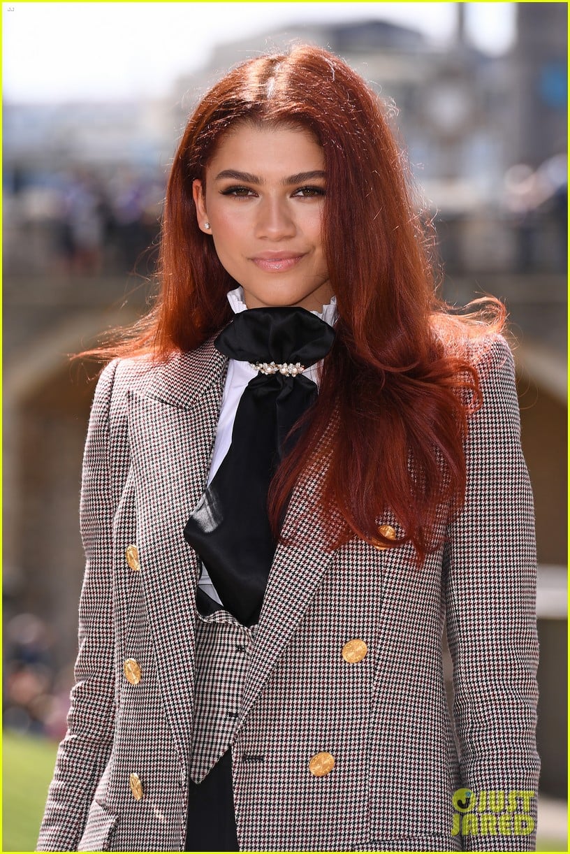 Full Sized Photo of did zendaya dye her hair red to play ariel 03 | Did