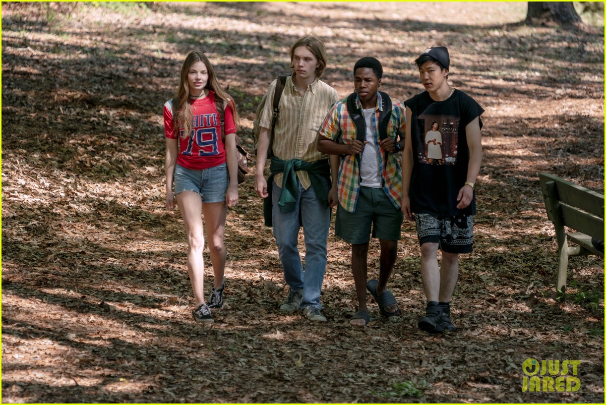 looking for alaska hulu first pics 02