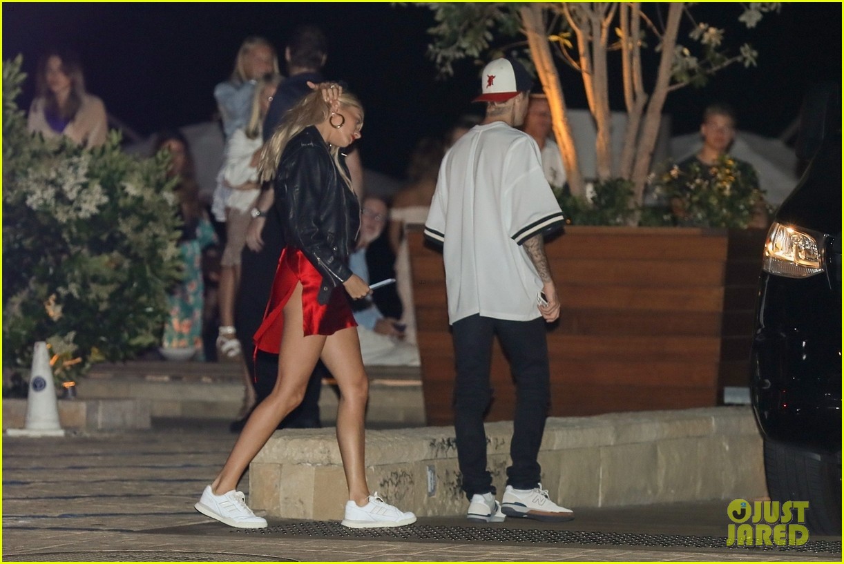 Justin & Hailey Bieber Couple Up for a Sushi Dinner Date, Hailey Bieber,  Justin Bieber