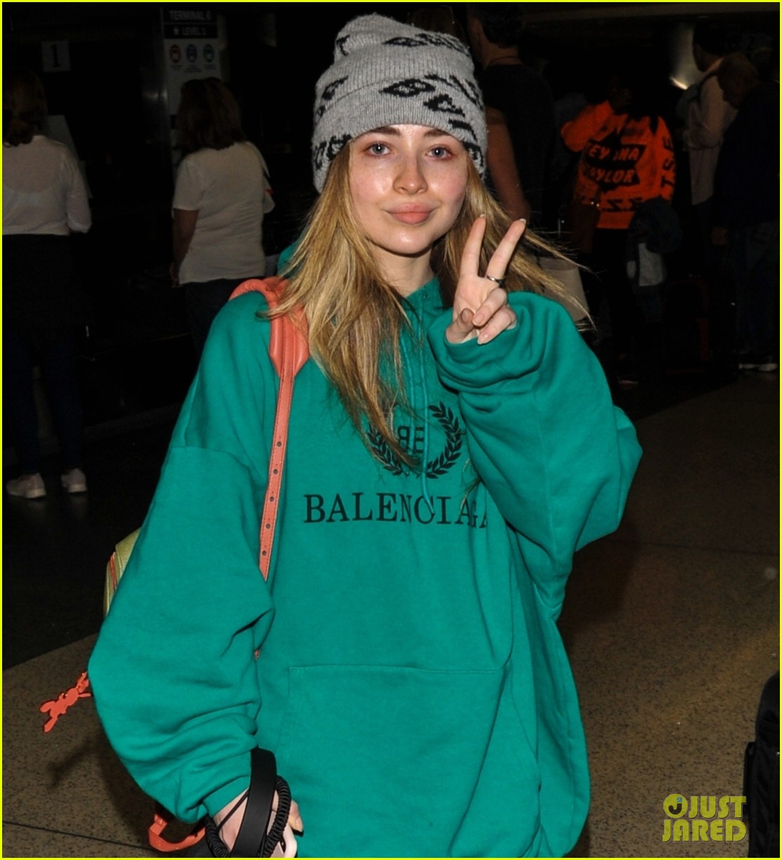 Full Sized Photo of sabrina carpenter balenciaga lax 02 | Sabrina