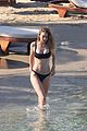 bella hadid gigi hadid jet ski mykonos pics 04