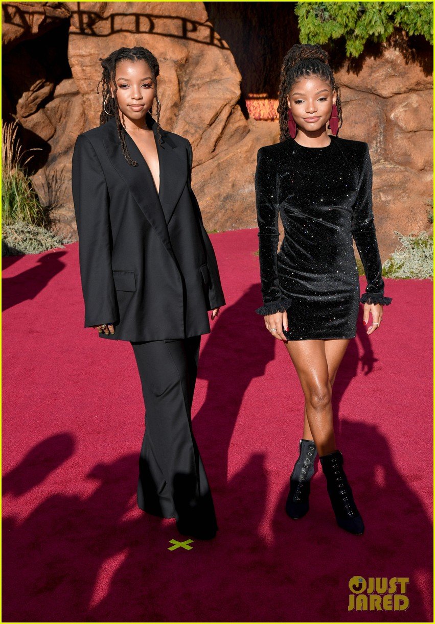 Chloe & Halle Bailey Join Yara Shahidi at 'The Lion King' Premiere