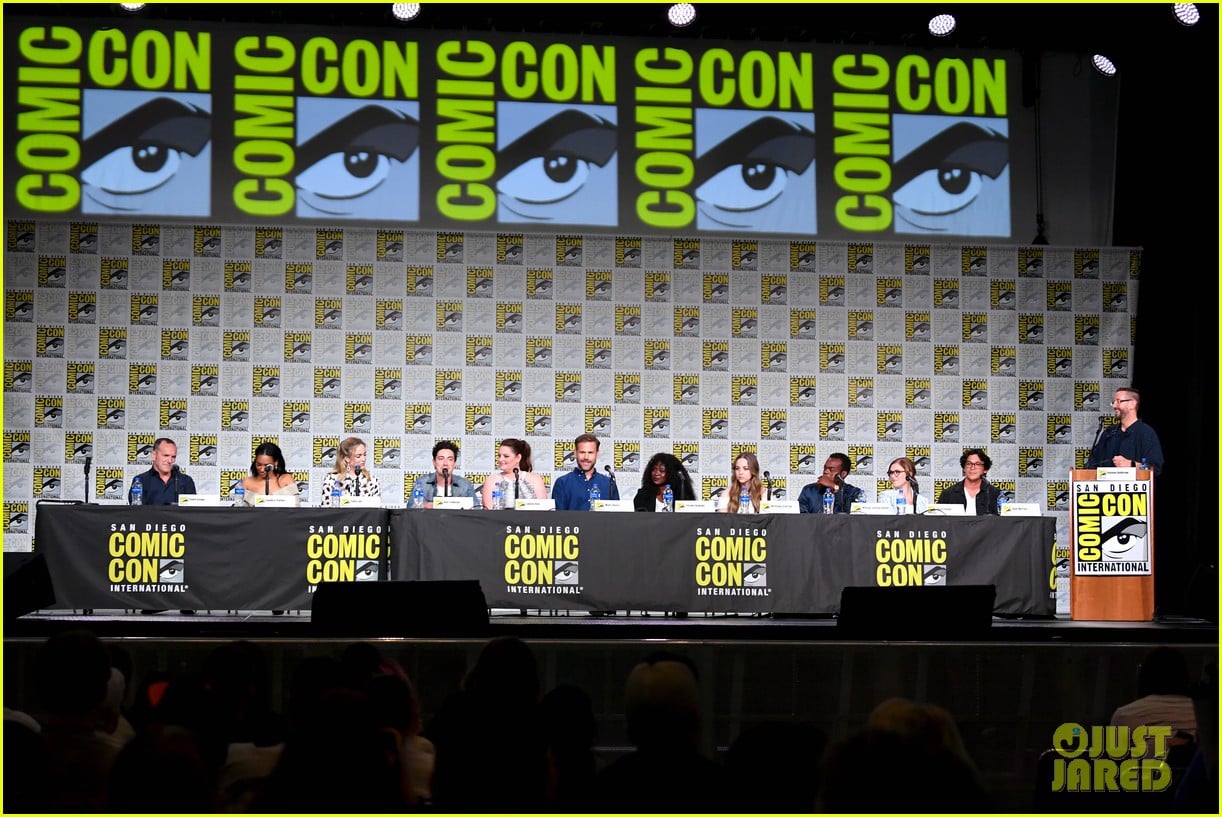 Legends of Tomorrow's Caity Lotz Will Make Directorial Debut in Season