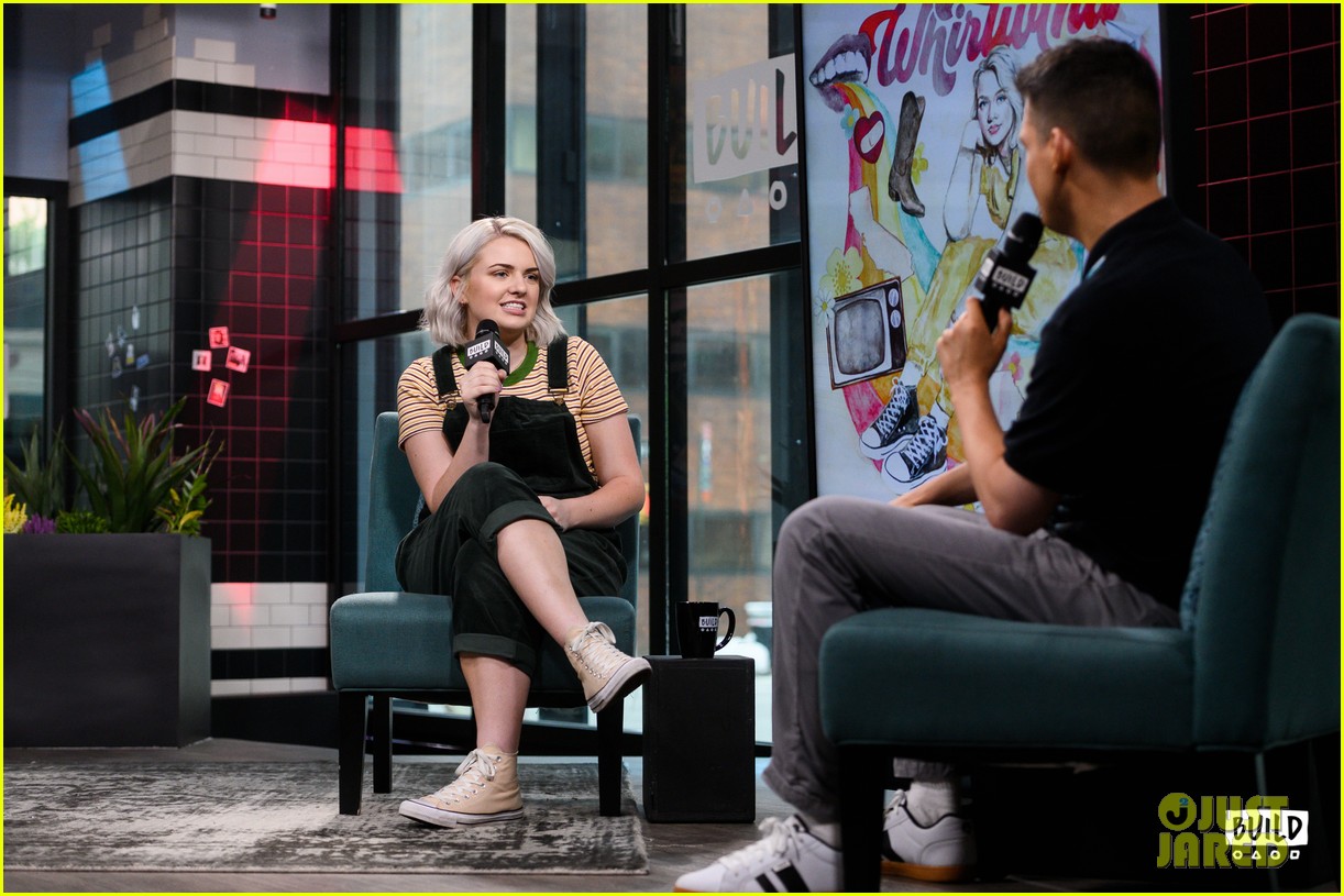 maddie poppe created whirlwind album art with fan on instagram 05