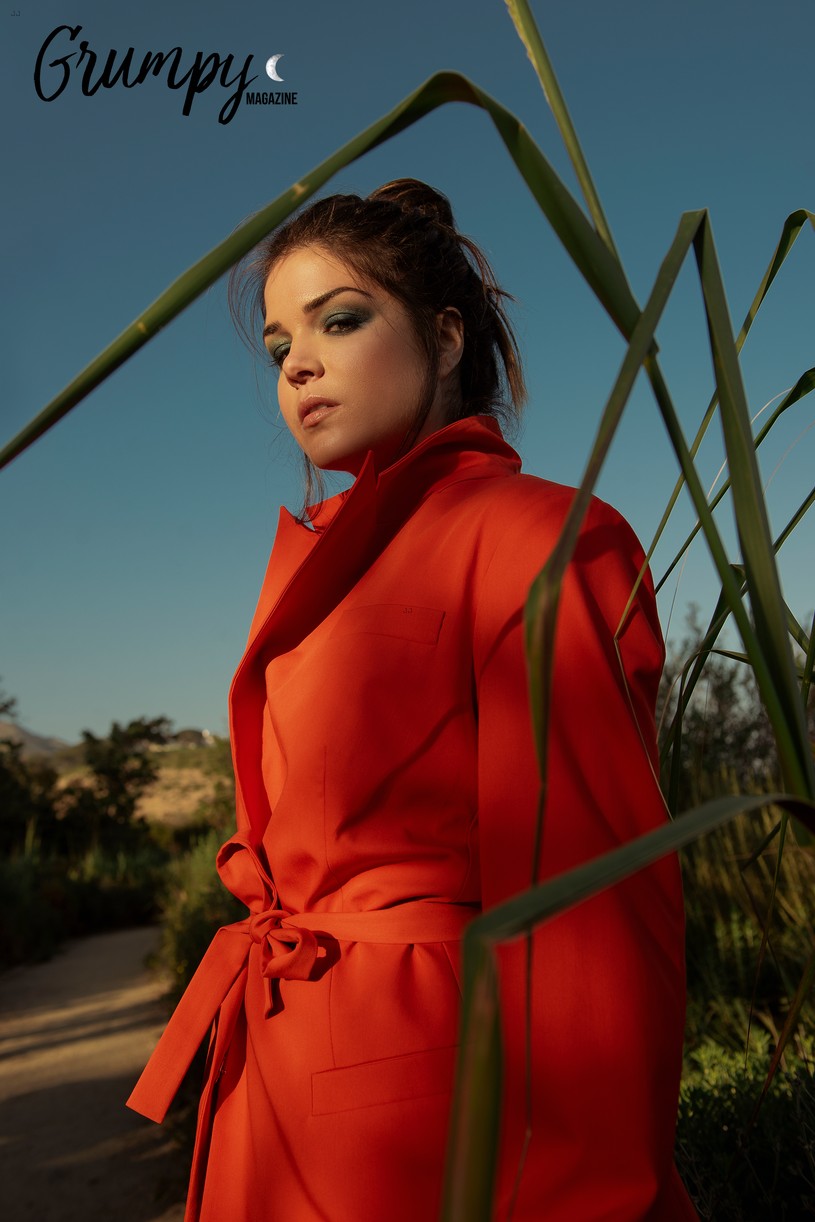 Marie Avgeropoulos Teases Her Next Project With 'Grumpy Magazine(01)