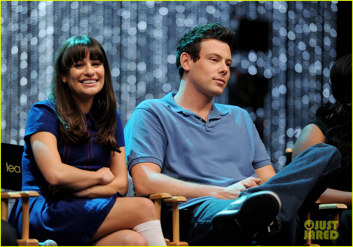 lea michele pays tribute to cory monteith 14