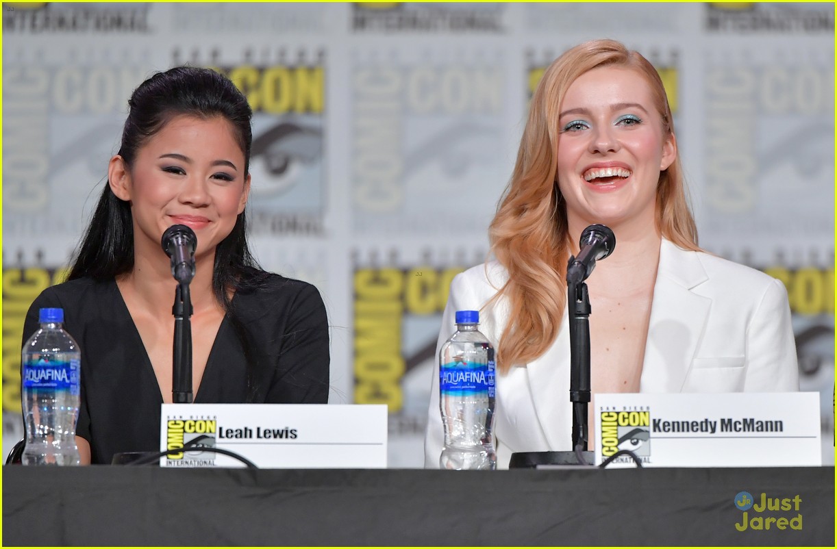 nancy drew cast panel first sdcc 12