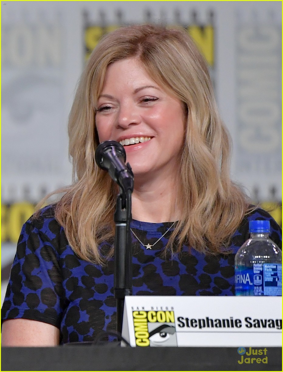 nancy drew cast panel first sdcc 19