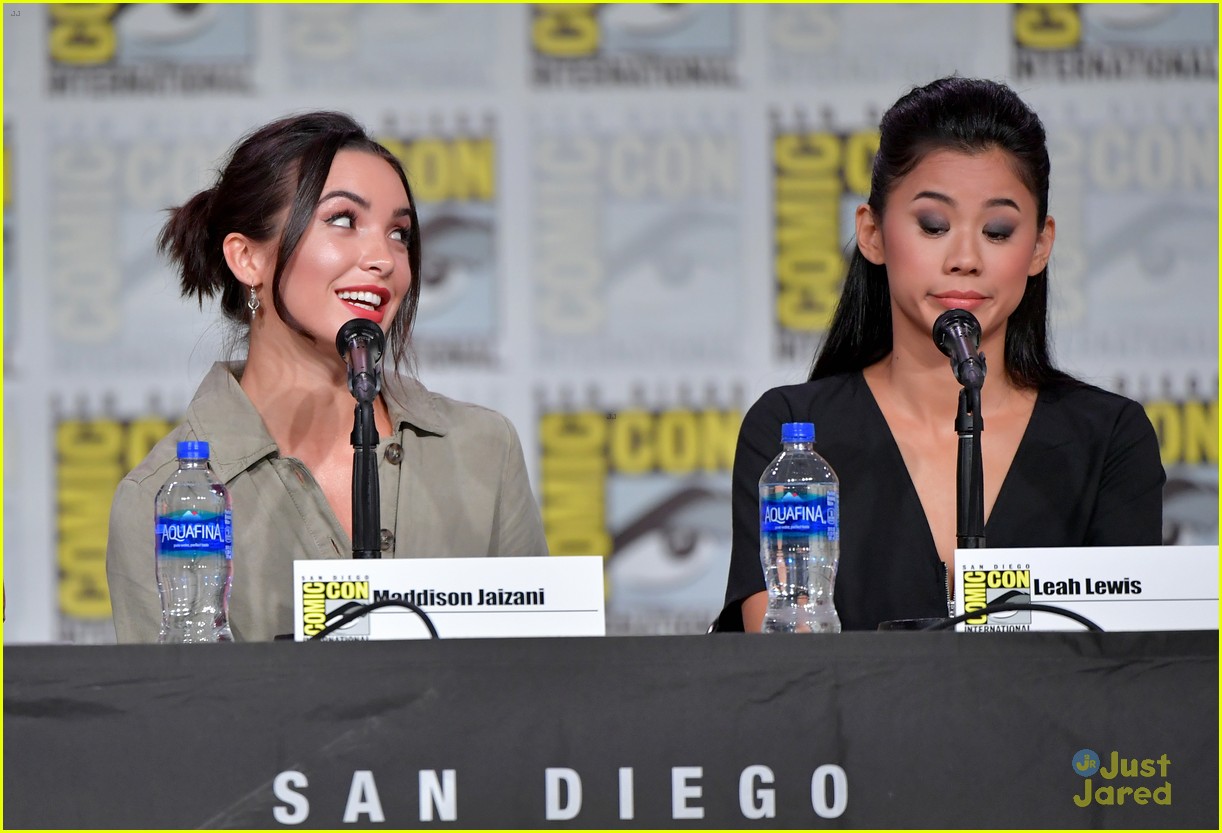 nancy drew cast panel first sdcc 26