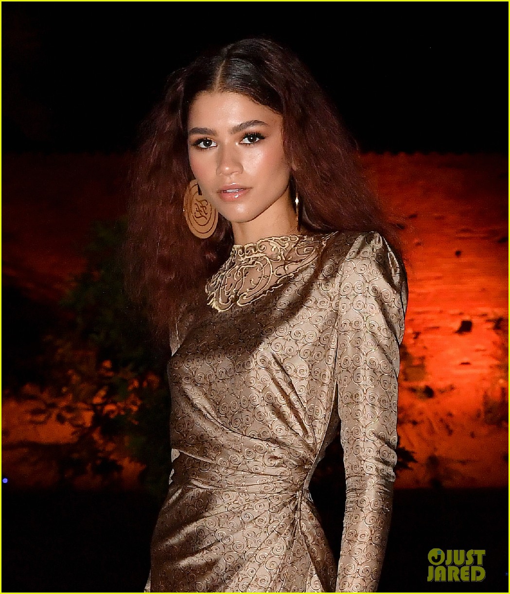 zendaya fendi show 02