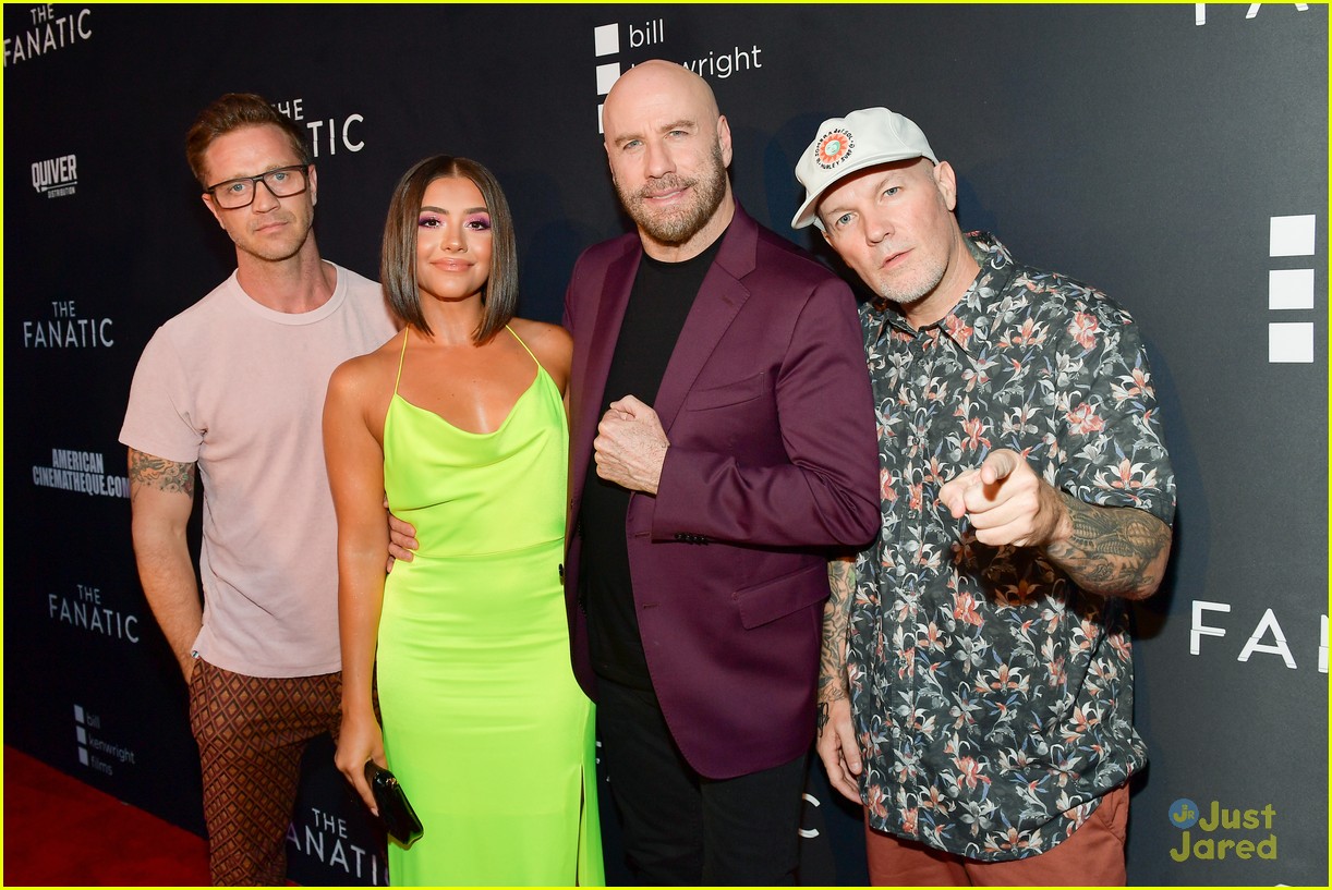 ana golja fanatic neon look premiere pics 06