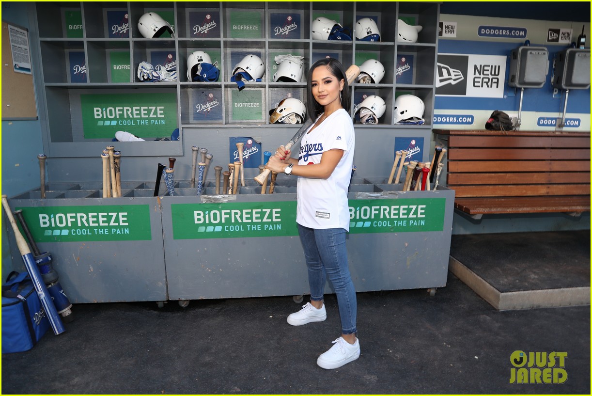 Becky G stuns as she sings national anthem at a L.A. Dodgers game