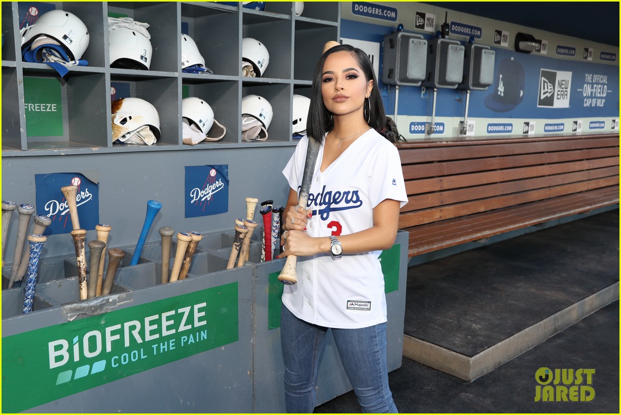 Becky G stuns as she sings national anthem at a L.A. Dodgers game