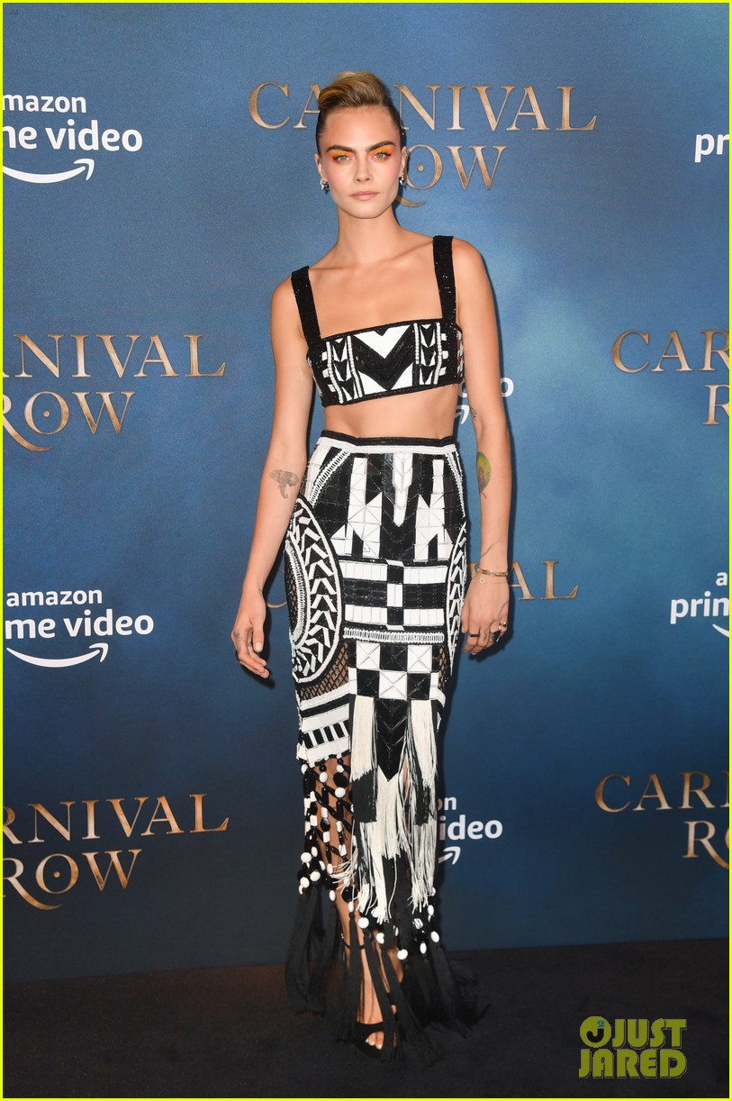cara delevingne orlando bloom carnival row uk photo call 02