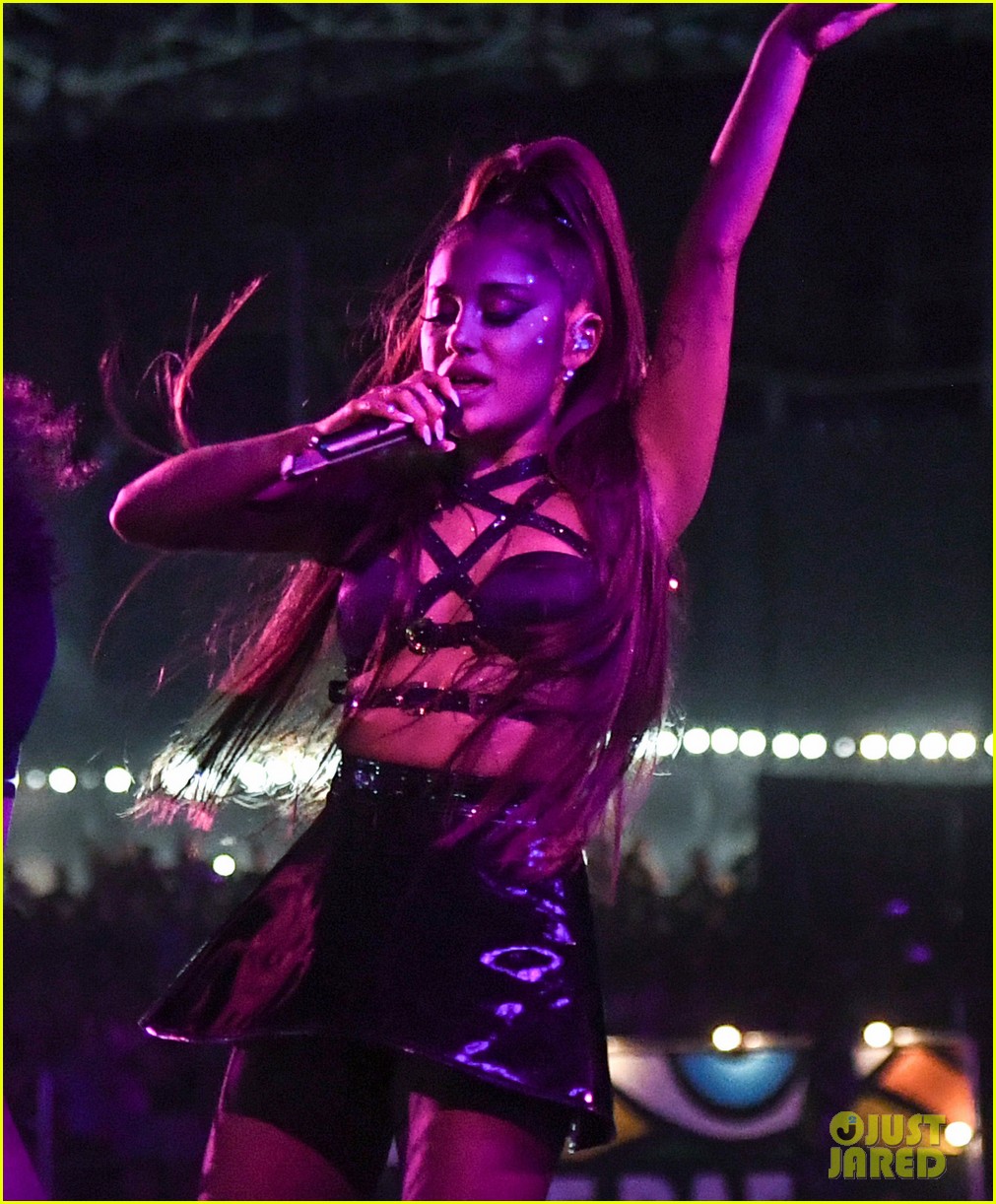 Ariana Grande Performs for Pride in Manchester! Photo 1255340 Photo