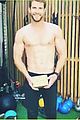 liam hemsworth goes shirtless bares six pack while working out with chris hemsworth 01