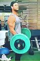 liam hemsworth goes shirtless bares six pack while working out with chris hemsworth 02