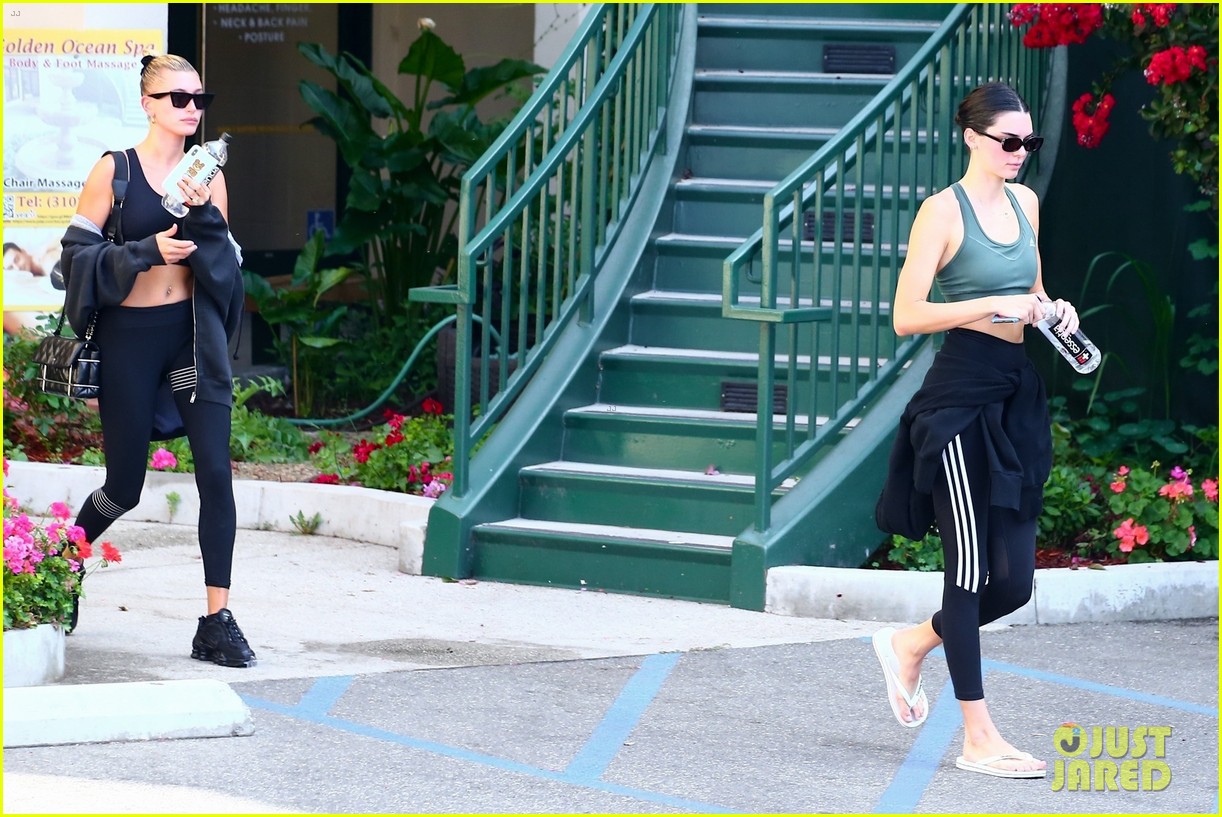 kendall jenner hailey bieber pilates class 31